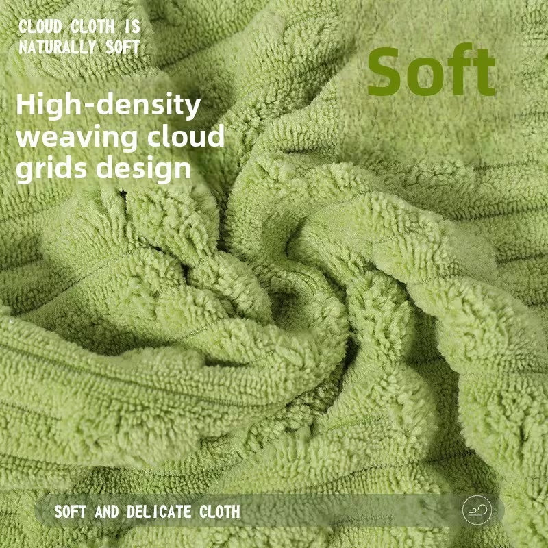 A set of 5 thickened microfiber cleaning cloths, highly absorbent and soft to the touch.