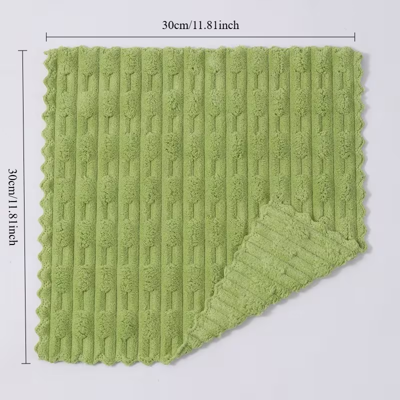 A set of 5 thickened microfiber cleaning cloths, highly absorbent and soft to the touch.