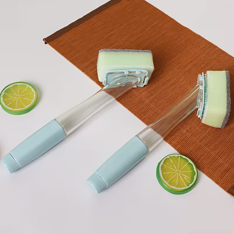 One handle comes with four replaceable foam heads