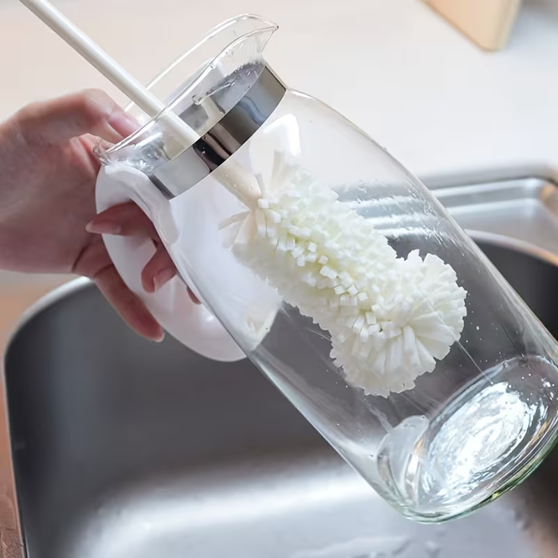 Two sponge cleaning brushes, suitable for bottles and cups.