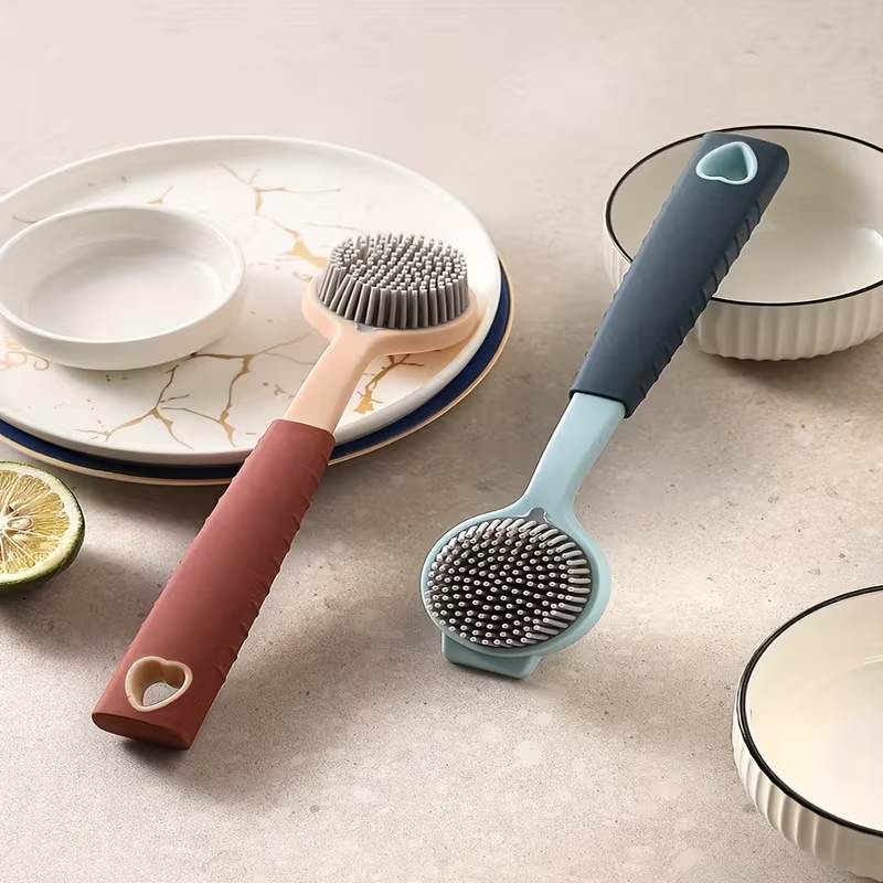 Durable PP long-handled cleaning brush - soft silicone bristles for efficient cleaning.