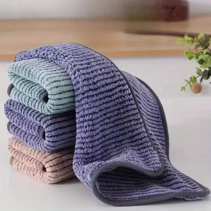 5/10/24-piece pack of cleaning cloths, highly absorbent and lint-free.