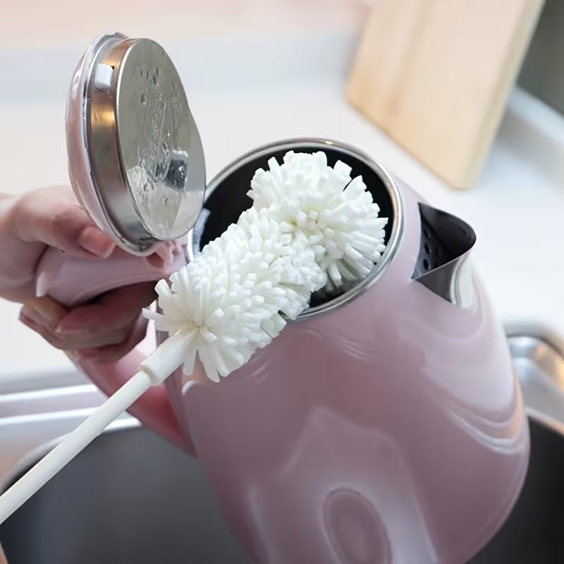 Two sponge cleaning brushes, suitable for bottles and cups.