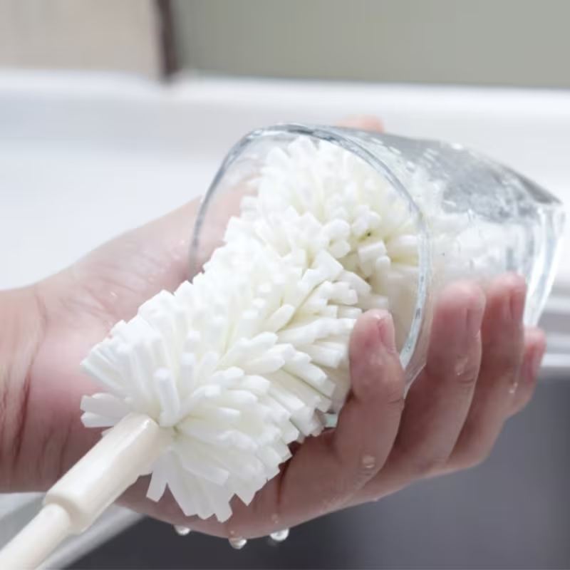 Two sponge cleaning brushes, suitable for bottles and cups.